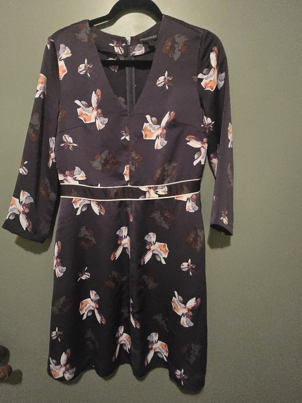 Banana Republic Dark Grey Floral V-Neck Midi Dress